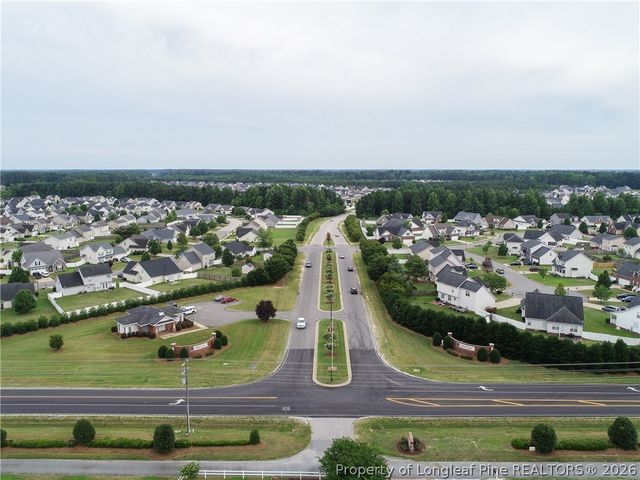 325 Ranier Drive, Raeford, NC 28376