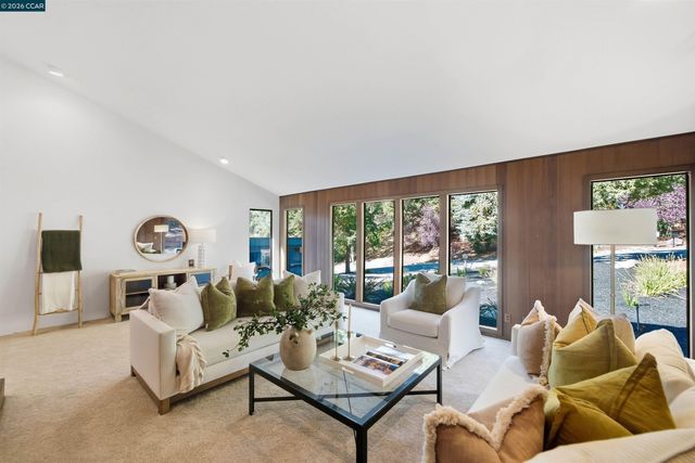 41 E Altarinda Dr, Orinda, CA 94563