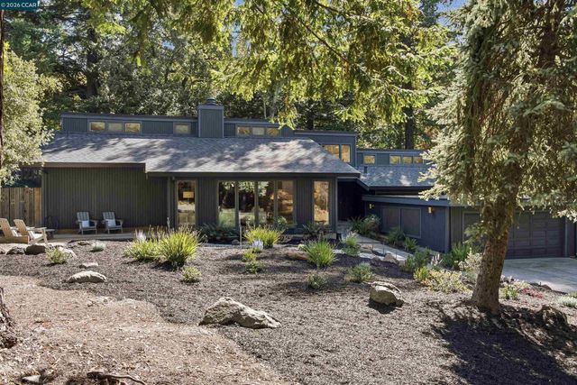 41 E Altarinda Dr, Orinda, CA 94563