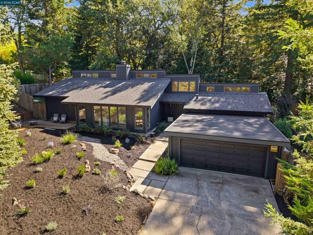 41 E Altarinda Dr, Orinda, CA 94563