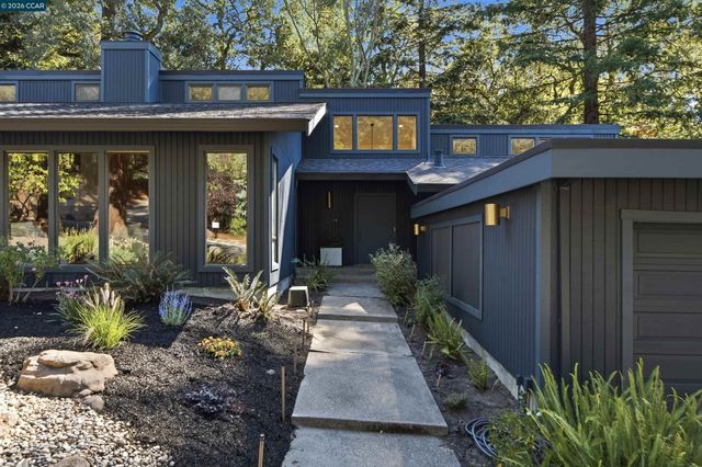 41 E Altarinda Dr, Orinda, CA 94563