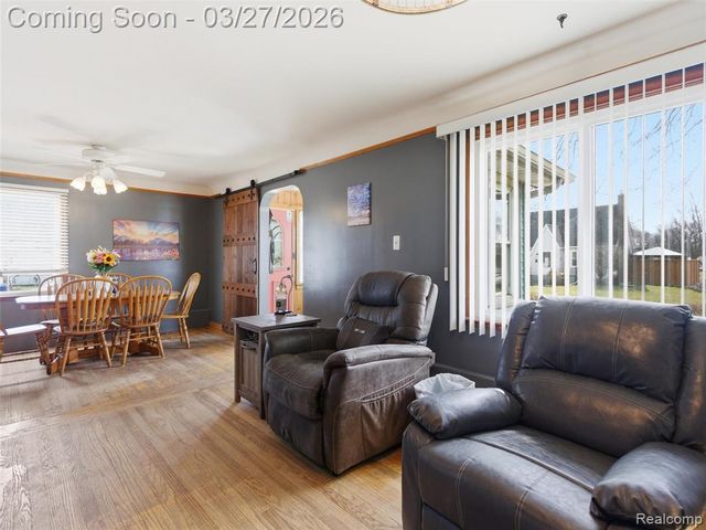 4208 Joyce Avenue, Waterford, MI 48329