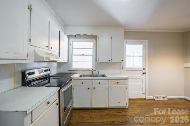 4120 Howie Circle, Charlotte, NC 28205