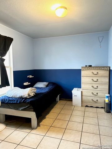 1608 The Lane, Pleasanton, TX 78064