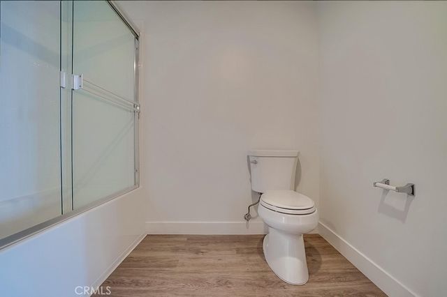 6015 Woodman Avenue 201, Van Nuys, CA 91401