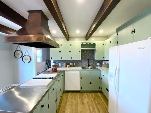 417 N Lone Pine Avenue, Springfield, MO 65802