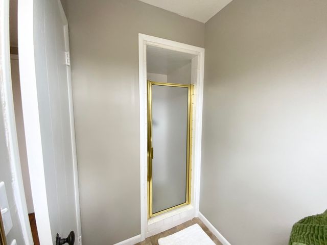 417 N Lone Pine Avenue, Springfield, MO 65802