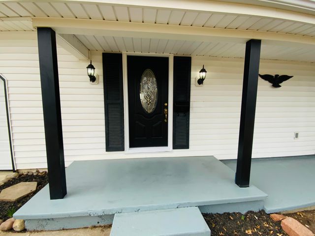 417 N Lone Pine Avenue, Springfield, MO 65802