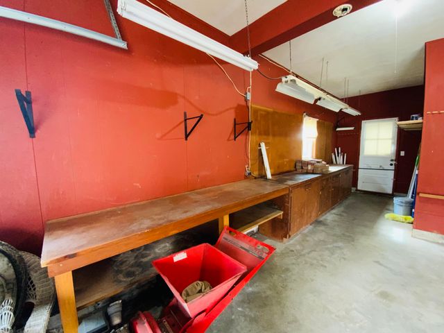 417 N Lone Pine Avenue, Springfield, MO 65802