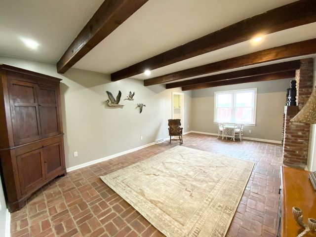 417 N Lone Pine Avenue, Springfield, MO 65802