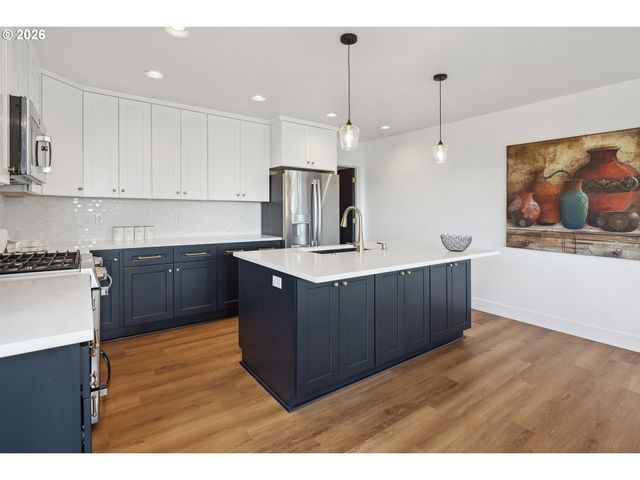 1735 Nw 39TH St, Lincoln City, OR 97367