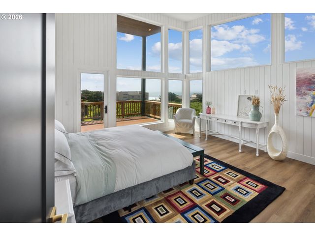 1735 Nw 39TH St, Lincoln City, OR 97367