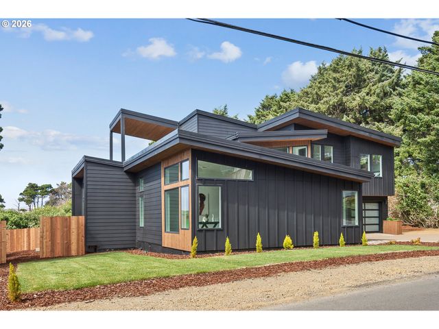 1735 Nw 39TH St, Lincoln City, OR 97367