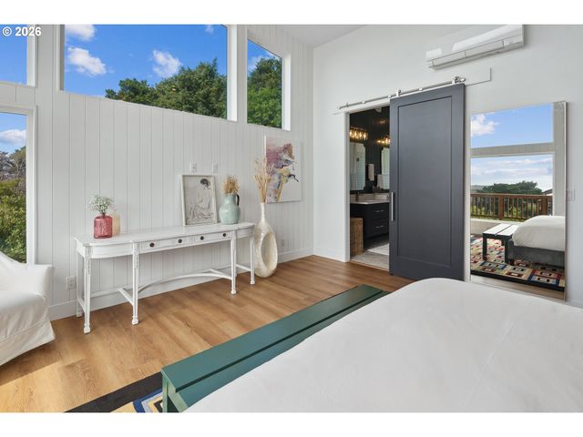 1735 Nw 39TH St, Lincoln City, OR 97367