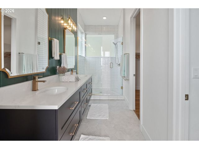 1735 Nw 39TH St, Lincoln City, OR 97367