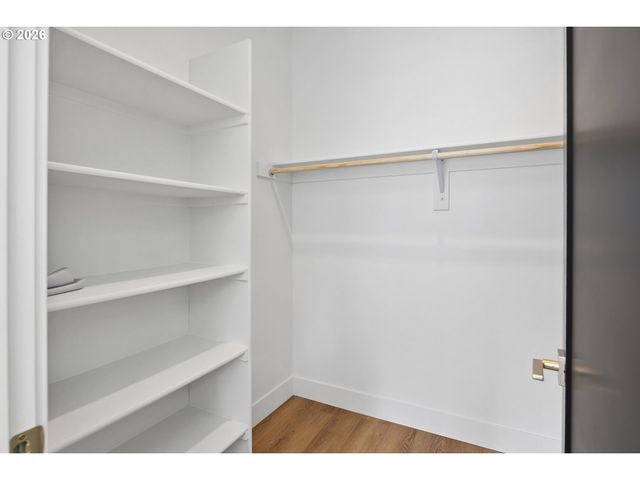 1735 Nw 39TH St, Lincoln City, OR 97367