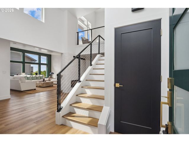 1735 Nw 39TH St, Lincoln City, OR 97367