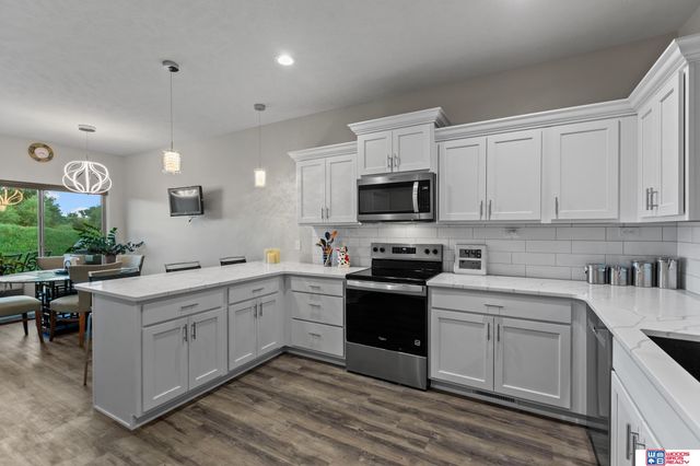 10337 Wayborough Lane, Lincoln, NE 68527
