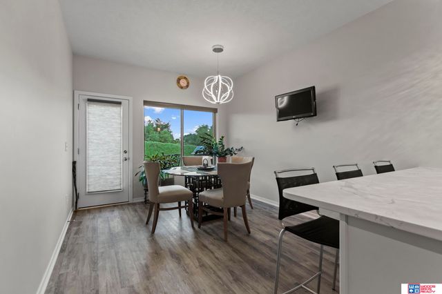 10337 Wayborough Lane, Lincoln, NE 68527