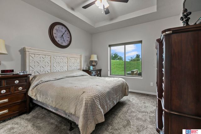 10337 Wayborough Lane, Lincoln, NE 68527