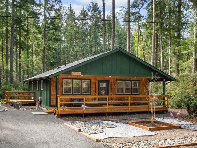 11316 Laurel Place, Anderson Island, WA 98303