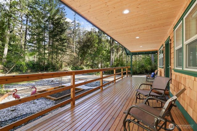 11316 Laurel Place, Anderson Island, WA 98303