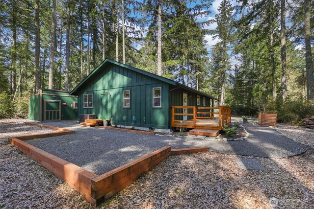 11316 Laurel Place, Anderson Island, WA 98303