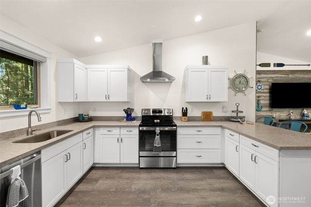 11316 Laurel Place, Anderson Island, WA 98303
