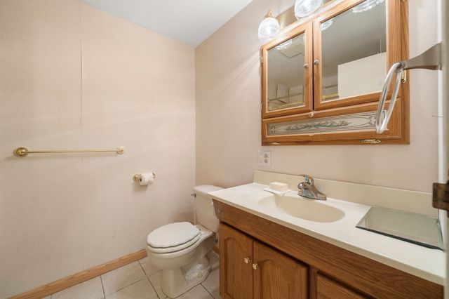 221 Oak 17-12, Brockton, MA 02301