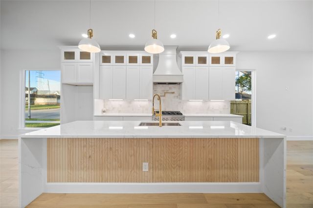 8646 Alcott Drive, Houston, TX 77080