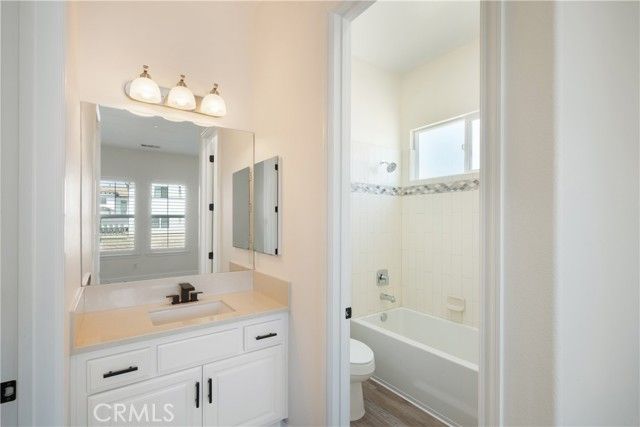 3086 Crystal Ridge Lane, Colton, CA 92324