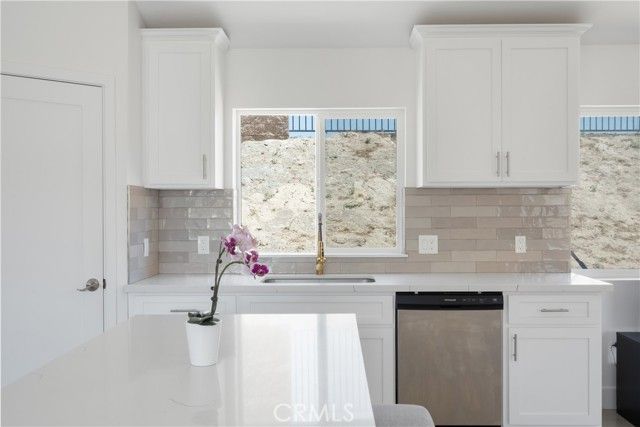 3086 Crystal Ridge Lane, Colton, CA 92324