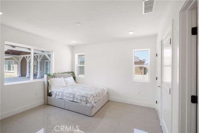 3086 Crystal Ridge Lane, Colton, CA 92324