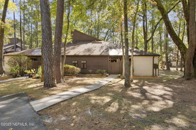 10430 Big Tree Circle E, Jacksonville, FL 32257