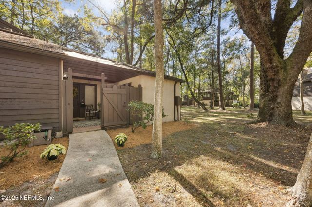 10430 Big Tree Circle E, Jacksonville, FL 32257