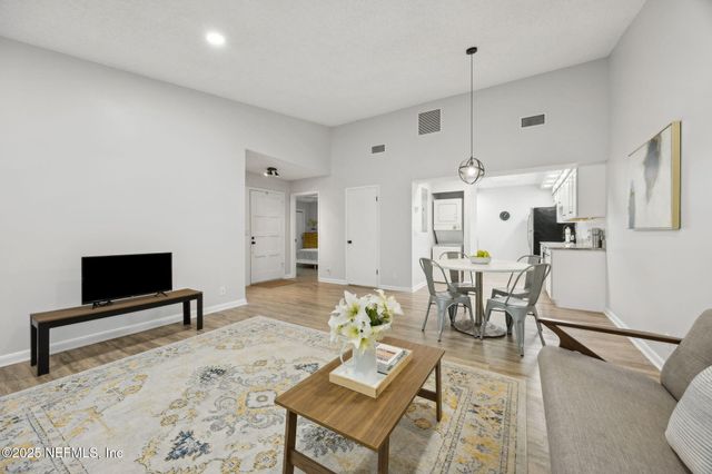 10430 Big Tree Circle E, Jacksonville, FL 32257