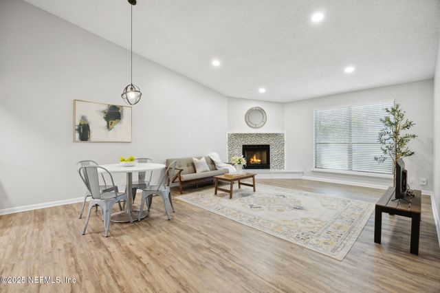 10430 Big Tree Circle E, Jacksonville, FL 32257