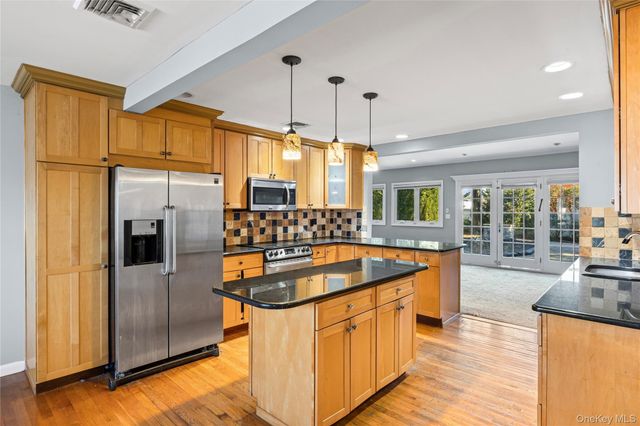 2181 Hortense Avenue, Seaford, NY 11783