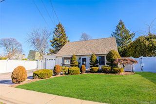 2181 Hortense Avenue, Seaford, NY 11783