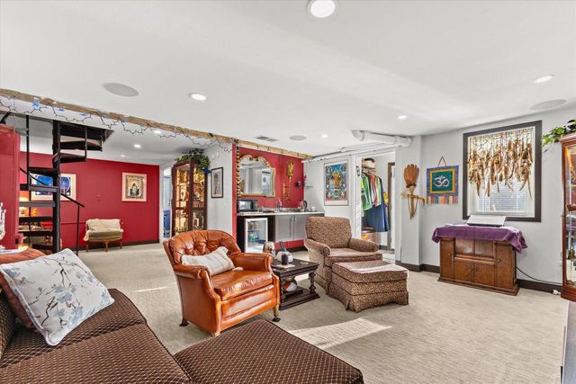 S30W29839 Sunset DRIVE, Waukesha, WI 53189