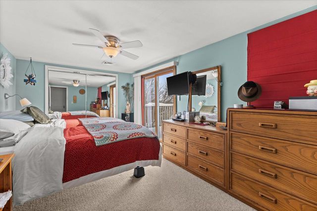 S30W29839 Sunset DRIVE, Waukesha, WI 53189