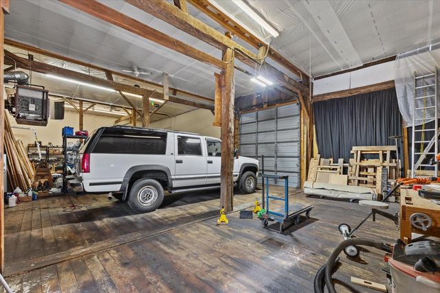 S30W29839 Sunset DRIVE, Waukesha, WI 53189