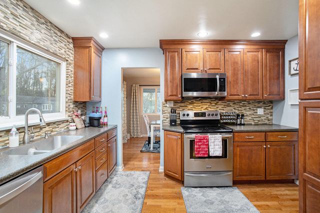 106 W Sunset Boulevard W, Battle Creek, MI 49017