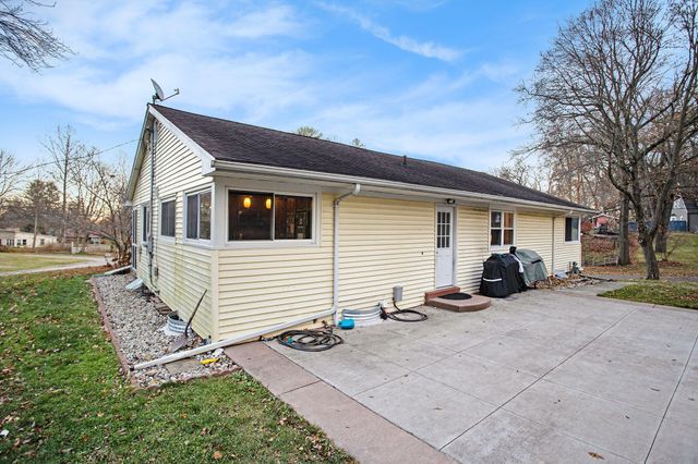 106 W Sunset Boulevard W, Battle Creek, MI 49017