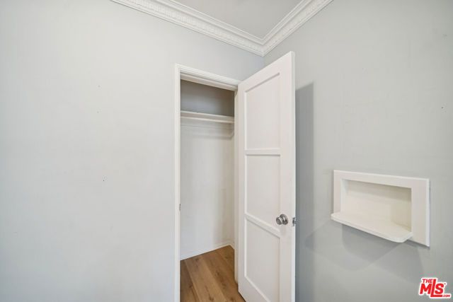 1270 N Havenhurst Drive 12, West Hollywood, CA 90046