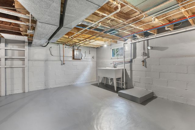 6425 Van Buren Avenue, Hammond, IN 46324