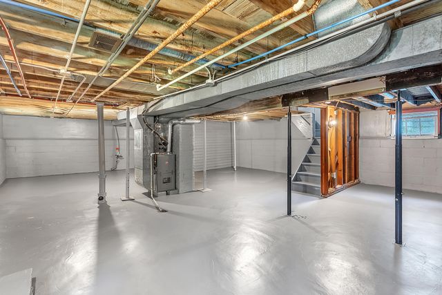 6425 Van Buren Avenue, Hammond, IN 46324