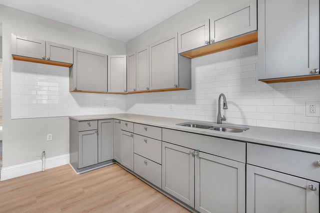 6425 Van Buren Avenue, Hammond, IN 46324