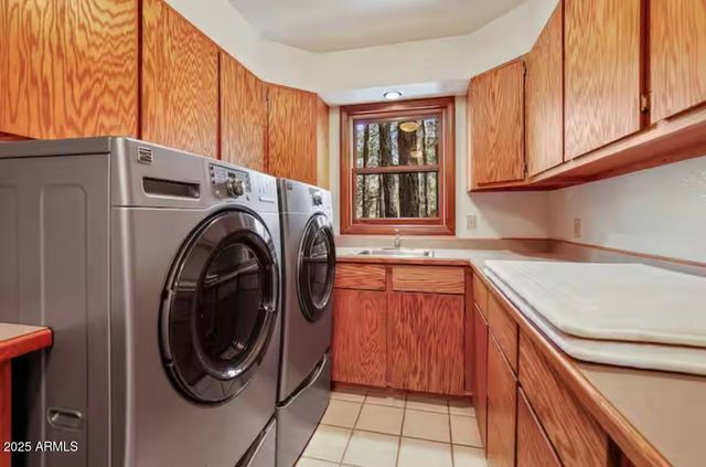 3120 W TAMI Lane, Flagstaff, AZ 86001