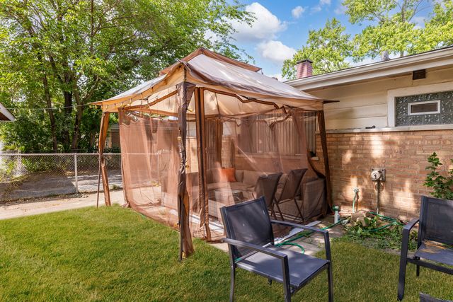 1517 Freeland Avenue, Calumet City, IL 60409